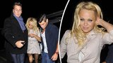 Pamela Anderson neunesla vyhazov: Zpila se do němoty a nemohla chodit!