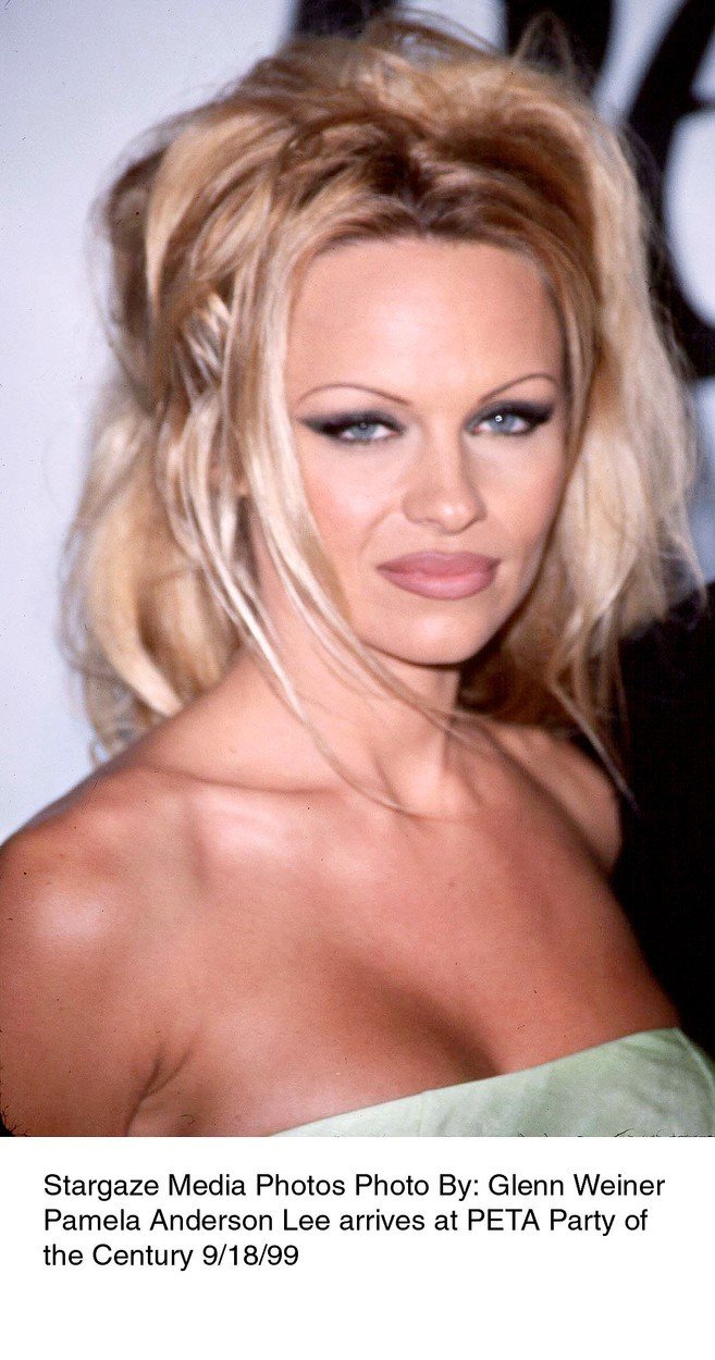 Pamela Andersonová v roce 1999