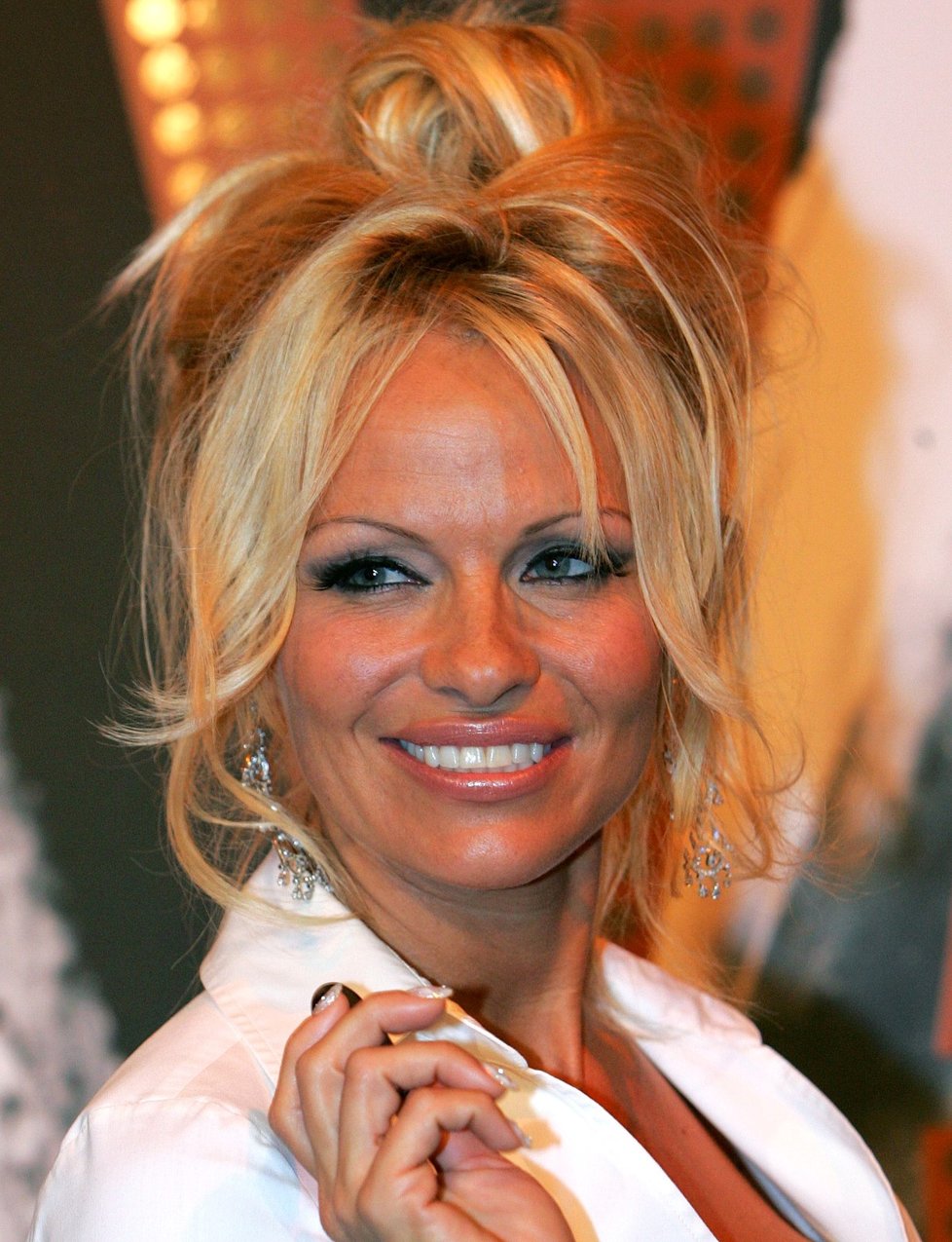 Pamela Anderson s výrazným líčením