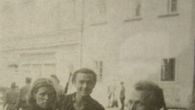 Marie Fridlová  po zatčení v květnu 1945 (foto Muzeum Třeboň).