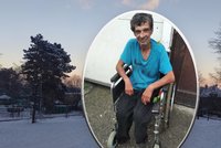 Bulhar (56) žil v Praze roky na ulici. Během zimy přišel o obě nohy, z nemocnice ho pustili po třech dnech!