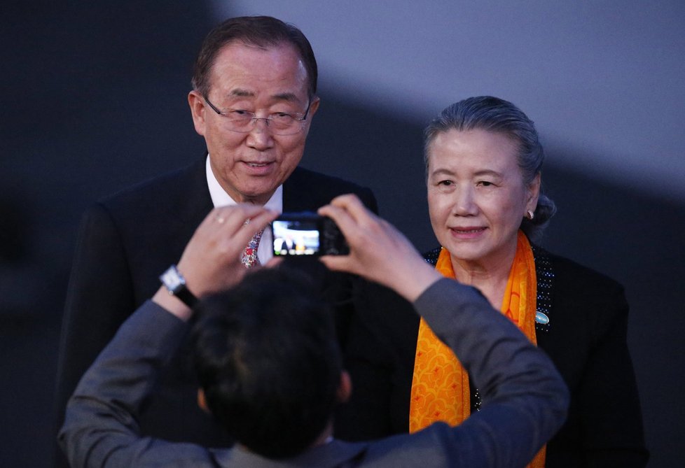 Generální tajemník OSN Pan Ki-mun s manželkou při zahájení olympiády v Riu