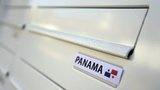 Policejní razie kvůli kauze Panama Papers: Jdou po drogách a „vypraných“ penězích?