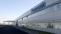 Hlavní budova výrobního závodu Panasonic. Firma podle předsedy odborového svazu KOVO Jaroslava Součka končí s výrobou televizorů. O práci by v továrně mělo k 31. březnu 2022 přijít až tisíc lidí.