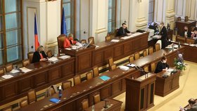 Jednání Sněmovny o novele pandemického zákona: Stav Sněmovny po více jak 24 hodinách jednání (2.2.2022)