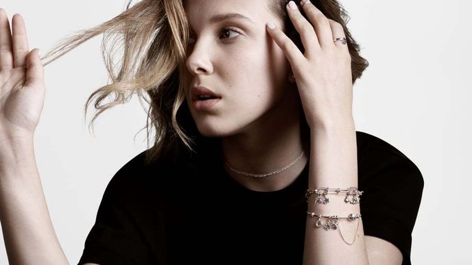 Millie Bobby Brown v kampani pro Pandoru