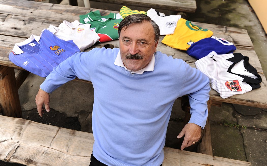 Antonín Panenka do Španělska kvůli chybě pracovníka na letišti neodletěl