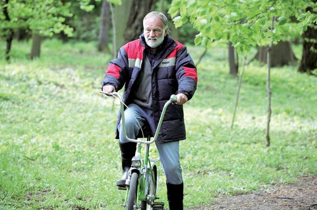 Luděk Sobota v seriálu Okresní přebor. Luděk Sobota v seriálu Okresní přebor.