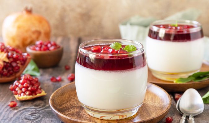 Panna cotta s granátovým jablkem