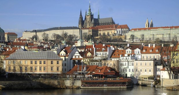 Korunovační klenoty či symboly státnosti. Pražský hrad oslaví 100 let republiky řadou výstav