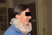 Dcera měla týrat mámu: Mlácení, noční buzení a zákaz kostela