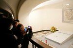 Hrobka zesnulého papeže Benedikta XVI. (8.1.2022)