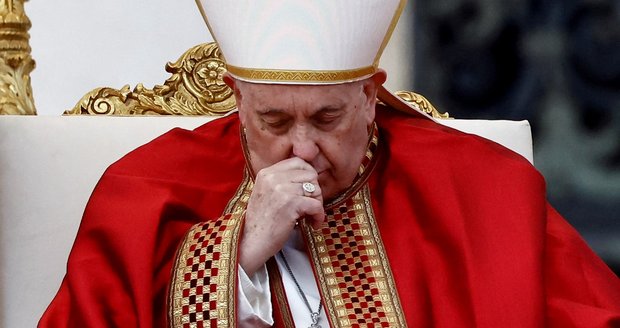 Papež František je v nemocnici: Svatý otec má infekci dýchacích cest, o covid prý nejde