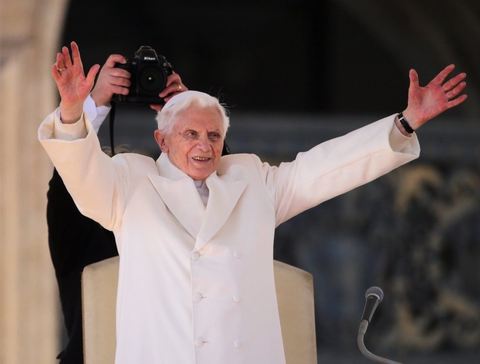 V pořadí 265. papež Benedikt XVI.