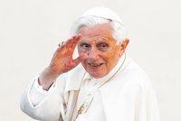 Skandály za života papeže Benedikta XVI.: Tutlání pedofilních zločinů, Hitlerjugend i krádeže ve Vatikánu