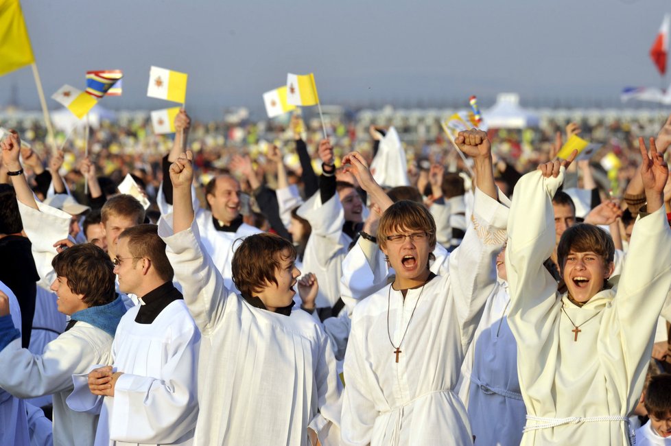Na papeže se do Brna přijelo podívat několik desítek tisíc lidí