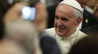 Papež se poprvé sešel s lidmi, které sexuálně zneužívali kněží. Nařídil nulovou toleranci