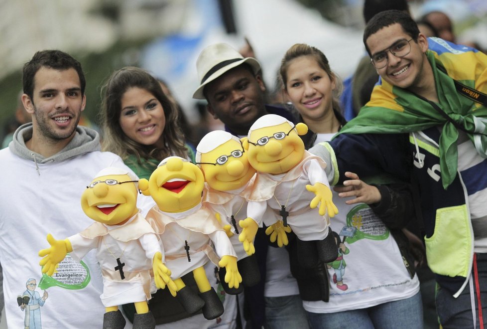 Suvenýry se při návštěvě papeže prodávají v Brazílii opravdu různé