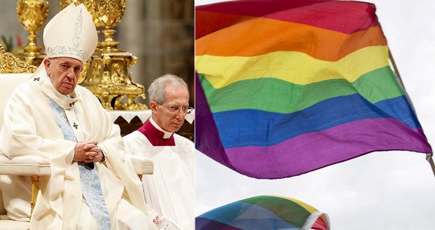 „Mají právo žít v rodině. Jsou to děti boží.“ Papež prolomil přístup církve ke sňatkům gayů
