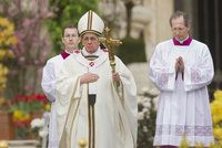 Kryjete sexuální predátory? Přijdete o místo: Papež „zatočí“ s biskupy