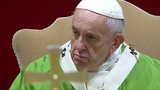 „Nástroje satana.“ Papež odsoudil „zvěrstva“ kněžích na dětech, církev je nechce tutlat