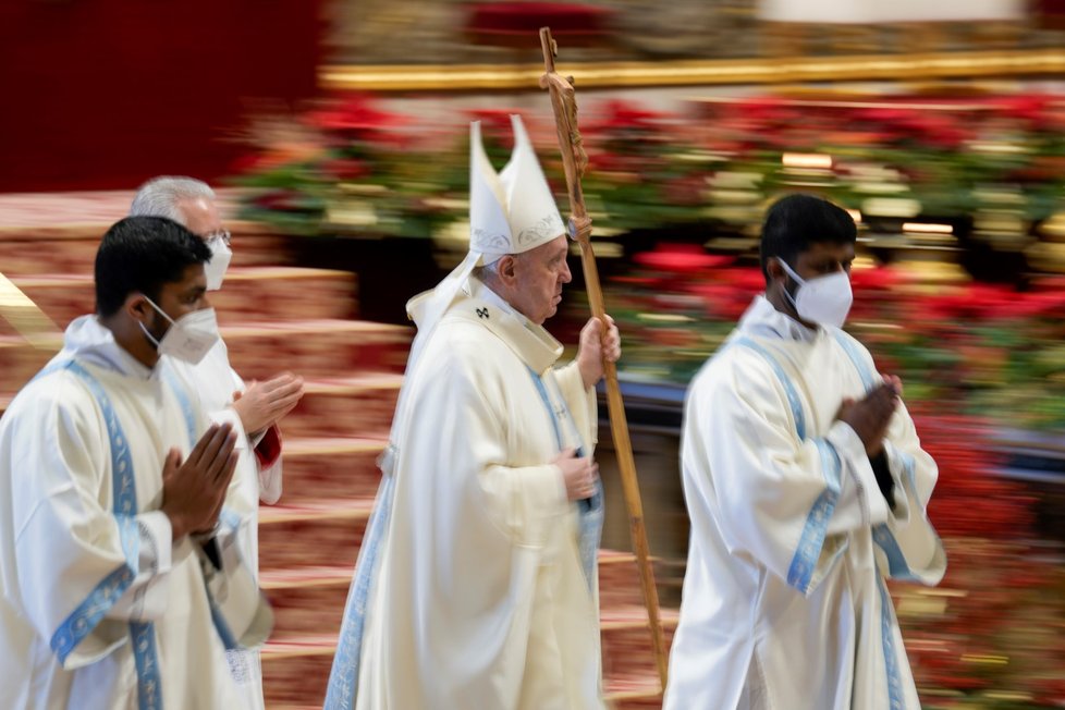 Papež František během novoroční mše (1.1.2022)