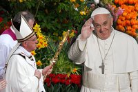 Papež si to zjednodušil: Na Velikonoce zkrátil mši a nežehnal v cizích jazycích!