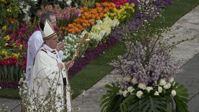 Papež na Velikonoce překvapil: Své poselství odříkal pouze v italštině