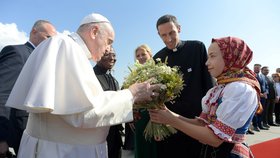 Slováci přivítali papeže Františka