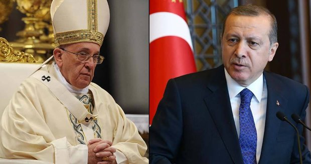 Papež nás urazil na cti, bouří se Turci. Vraždy Arménců přirovnal k nacistické genocidě