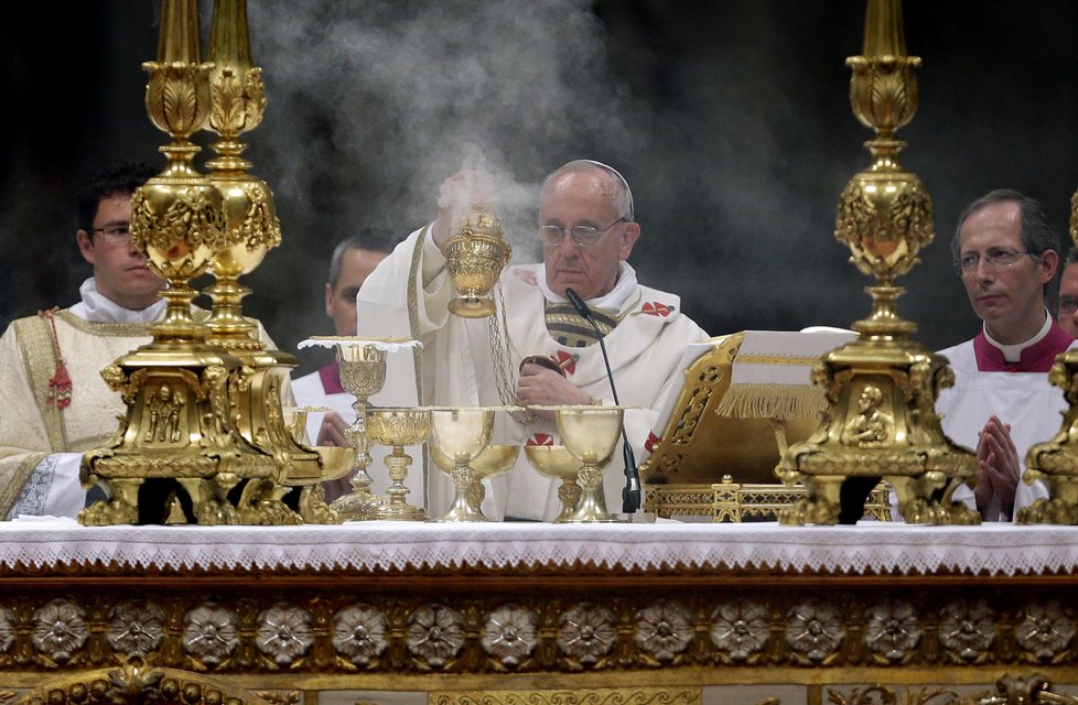 Na dlouhé mše nový papež František není.