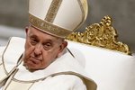 Papež František během mše (12.12.2023)