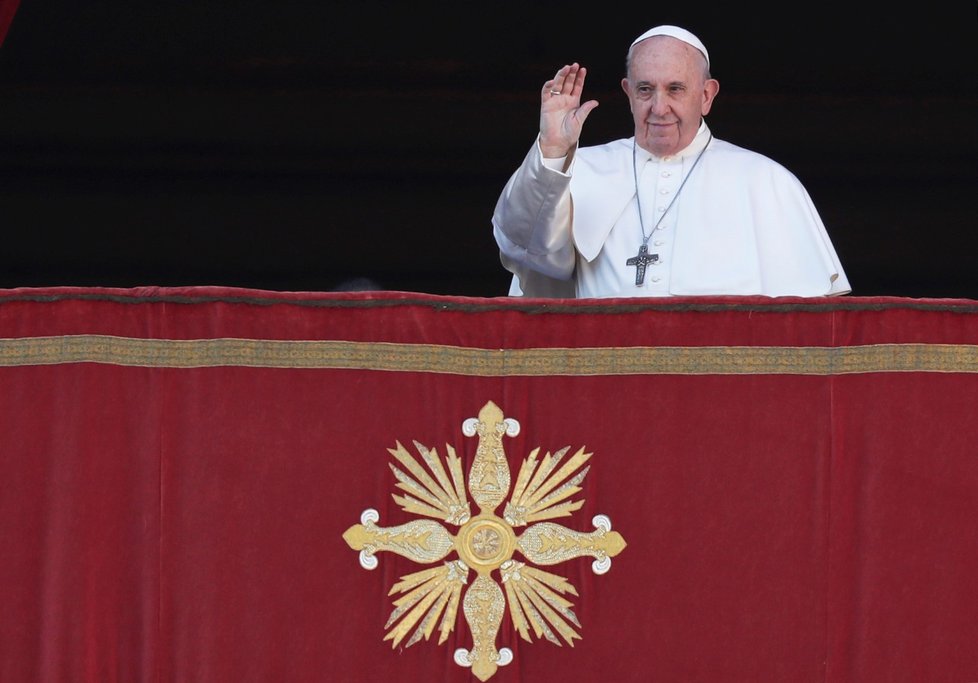 Papež František v tradičním vánočním poselství Městu a světu (Urbi et orbi) dnes vyzval k ukončení konfliktů zejména v zemích Blízkého východu (25. 12. 2019)