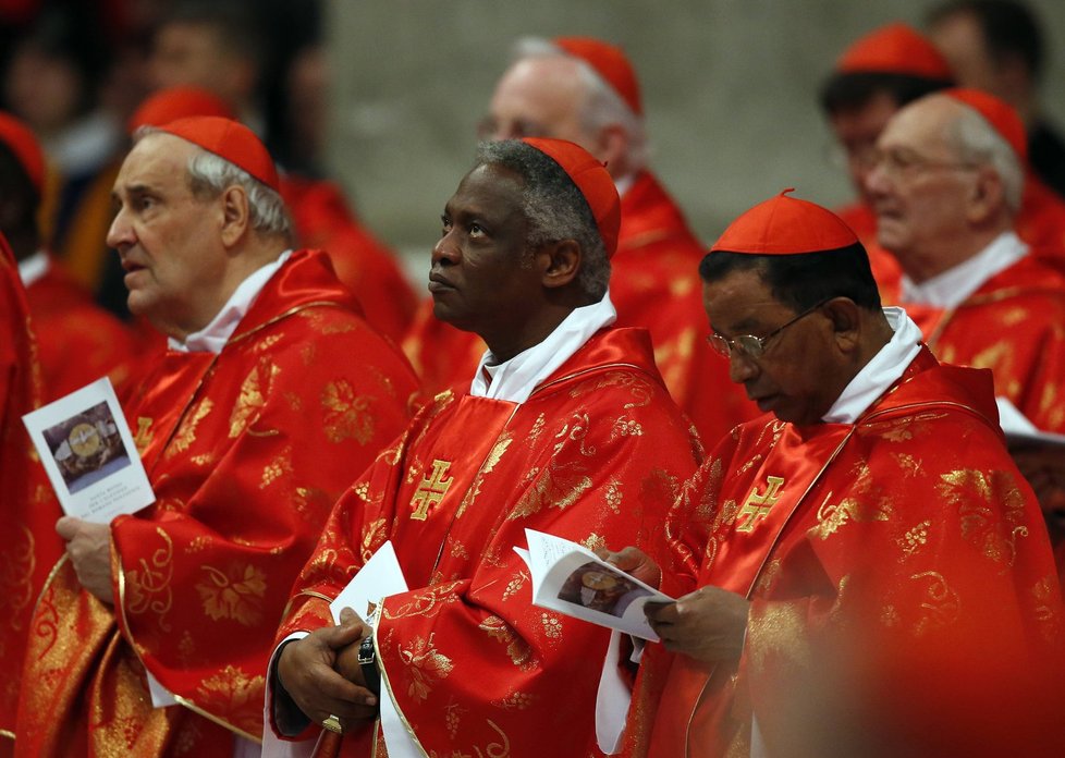 Konkláve, na kterém bude zvolen nový papež začalo ve čtvrtek