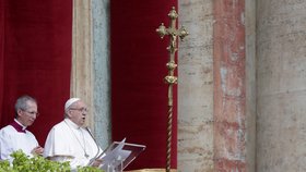 Papež při velikonočním požehnání Městu i světu