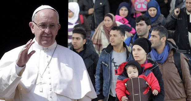 Papež se chystá na Lesbos za běženci. Chce upozornit na jejich situaci