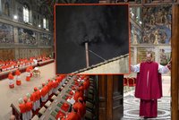 Černý kouř nad Vatikánem: Papeže dnes nezvolili, konkláve bude pokračovat