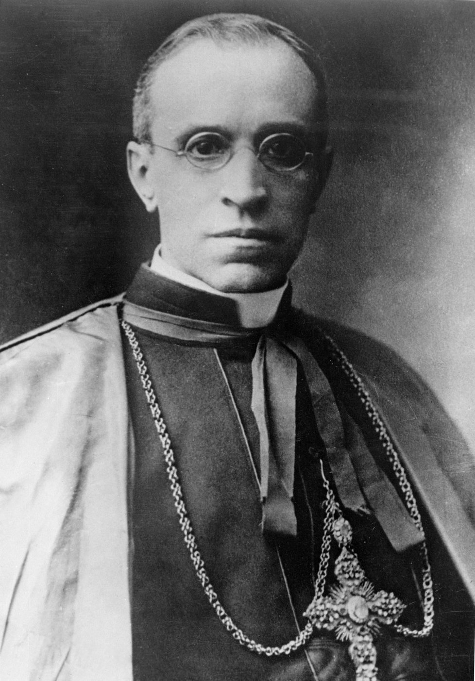 Papež Pius XII. (†82)