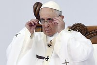 Krutá rána pro papeže: Při autonehodě zemřeli tři jeho příbuzní