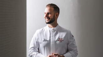 Být dobrý kuchař je jako obstát v NHL, říká Jan Knedla. Jako jediný teď dostal dvě michelinské hvězdy Být dobrý kuchař je jako obstát v NHL, říká Jan Knedla. Jako jediný teď dostal dvě michelinské hvězdy