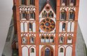 Papírový model katedrály Limburg zaslaný do soutěže Papírový pohár