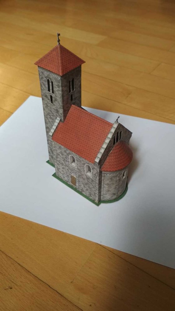 Papírový model zaslaný do soutěže Papírový pohár