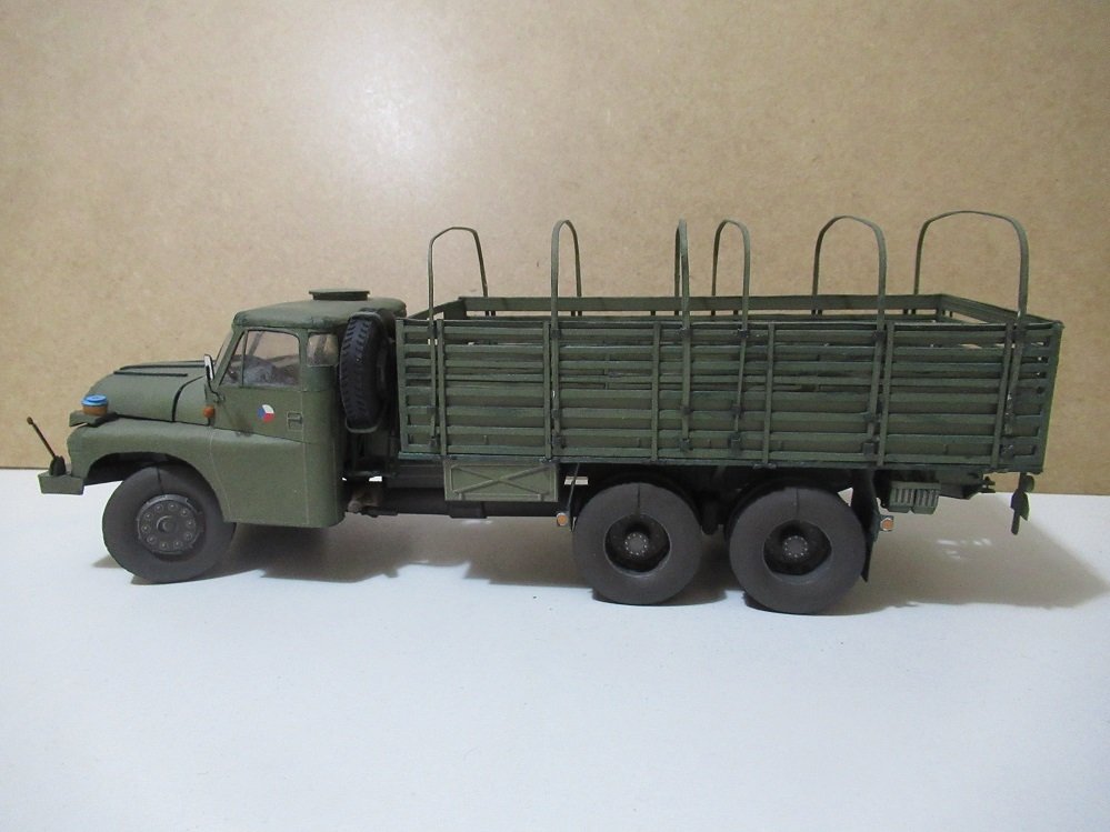 Papírový model Tatry T148 VNM (1 : 32)