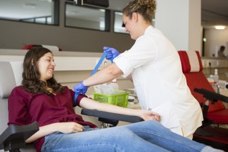 Jak se správně připravit na darování krve?