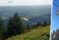 Mladá paraglidistka po vzletu zahučela do lesa: Drsný pád v Krkonoších natočili záchranáři