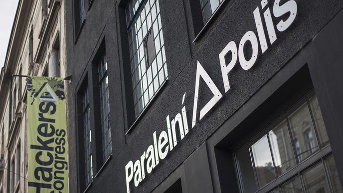 Paralelní Polis