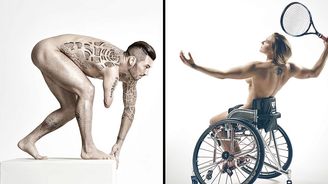 Britští paralympici se vyfotili před odjezdem do Rio de Janeira nazí