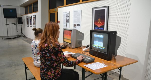 Břeclavské Muzeum pod vodárnou představuje herní pecky, které lákaly před 30 - 40 lety. Zájemci si je mohou i zahrát.