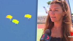 Českou parašutistku na mistrovství v Austrálii odfoukl vítr mimo trasu: Jako zázrakem přistála v ulicích nezraněná