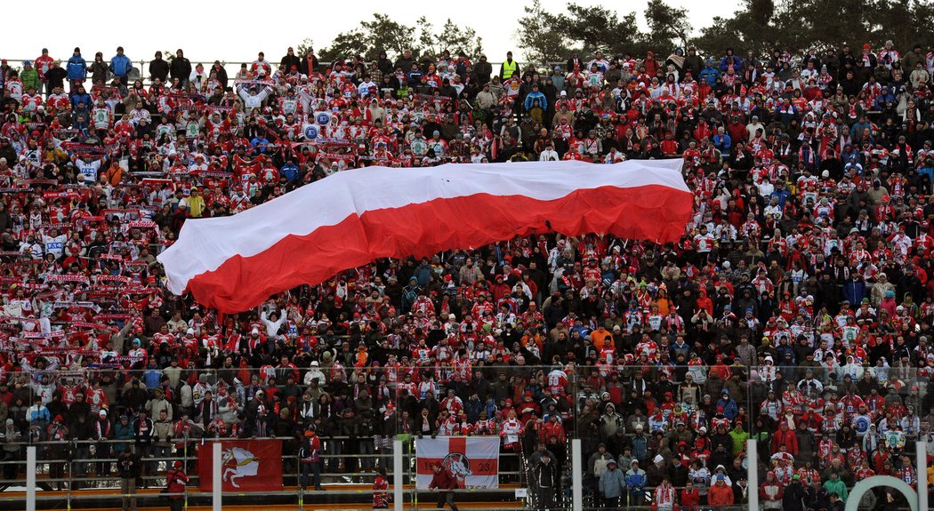 Pardubičtí fanoušci se ve 2. třetině dočkali zvratu svého týmu z 0:2 na 3:2.